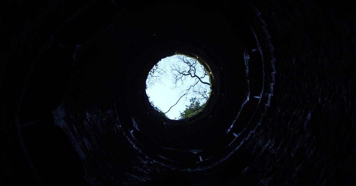 découvrez le monde fascinant des tunnels : construction, histoire, et technologies innovantes. explorez comment ces infrastructures souterraines révolutionnent le transport et l'ingénierie moderne.